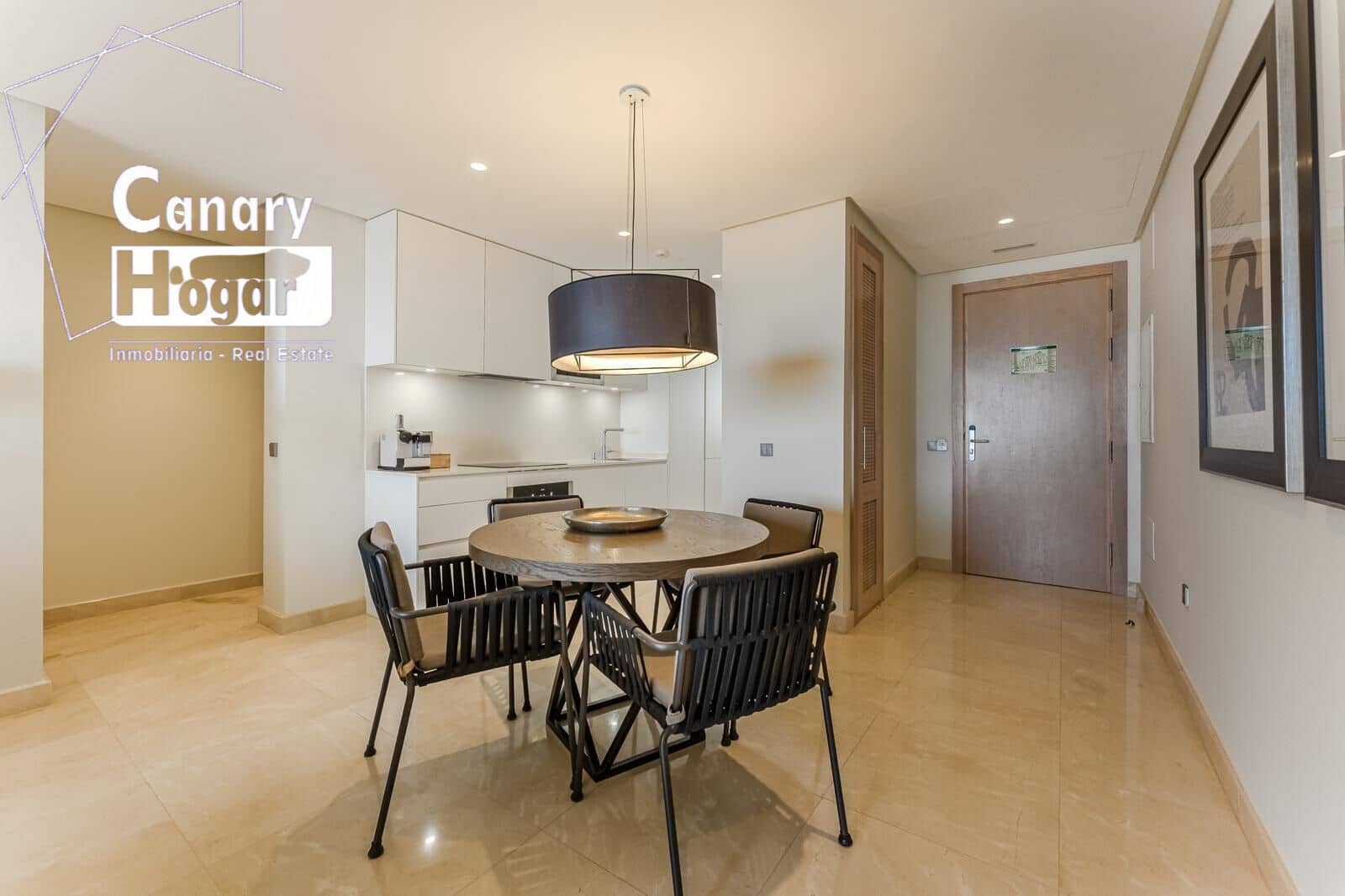 2 Zimmer Apartment zu verkaufen in Guia de Isora mit Pool - 798.000 € (Ref: 9677570)