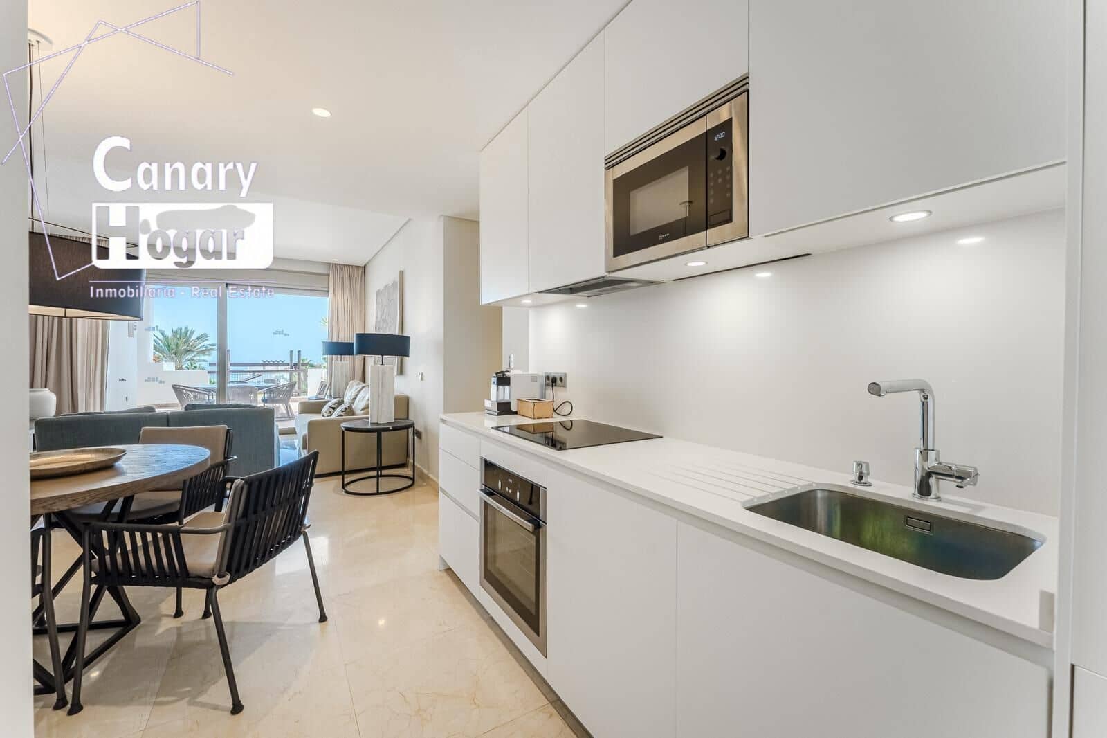 2 Zimmer Apartment zu verkaufen in Guia de Isora mit Pool - 798.000 € (Ref: 9677570)