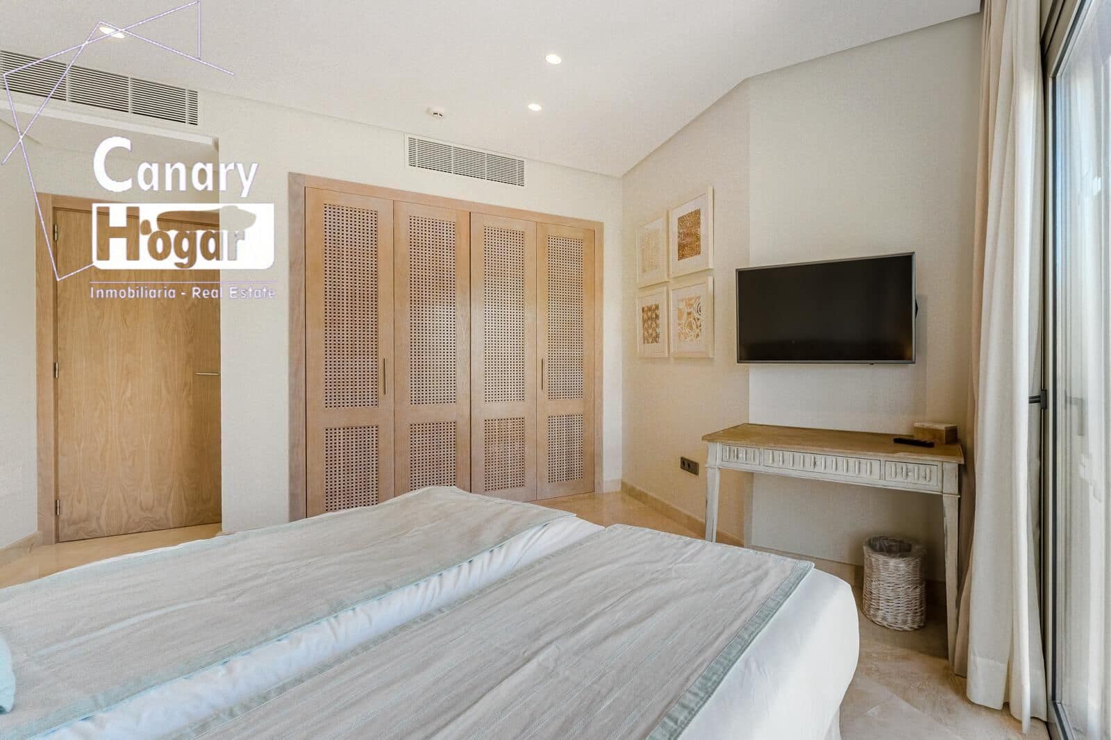 2 Zimmer Apartment zu verkaufen in Guia de Isora mit Pool - 798.000 € (Ref: 9677570)