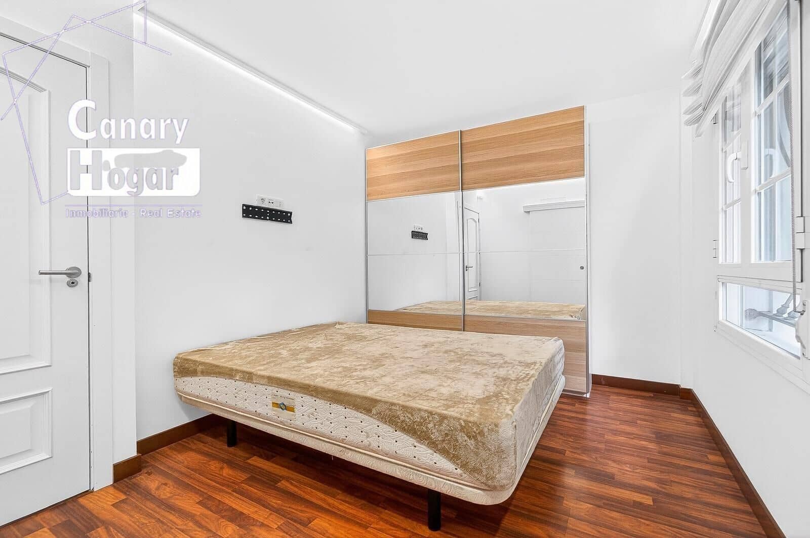 5 bedroom Villa for sale in Los Cristianos with pool - € 1,790,000 (Ref: 9704945)