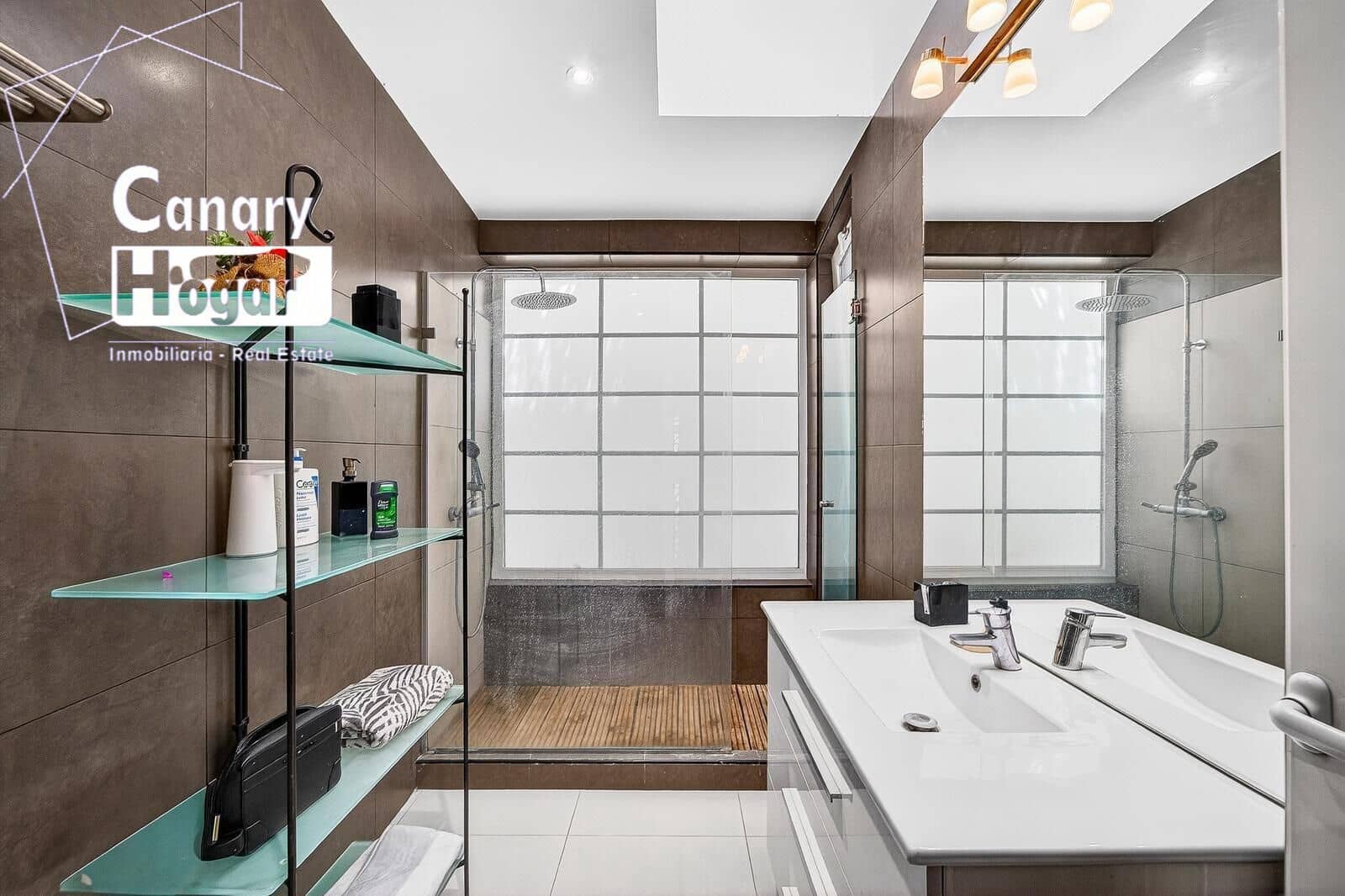 5 bedroom Villa for sale in Los Cristianos with pool - € 1,790,000 (Ref: 9704945)