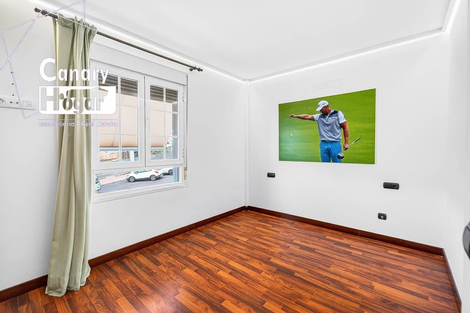 5 bedroom Villa for sale in Los Cristianos with pool - € 1,790,000 (Ref: 9704945)