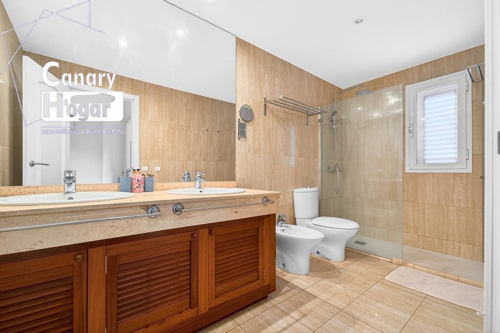 5 bedroom Villa for sale in Los Cristianos with pool - € 1,790,000 (Ref: 9704945)