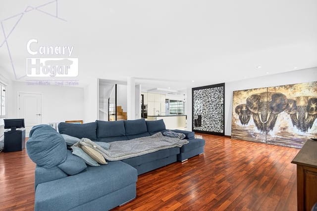 5 soverom Villa til salgs i Los Cristianos, Arona med svømmebasseng - € 1 790 000 (Ref: 9704945)