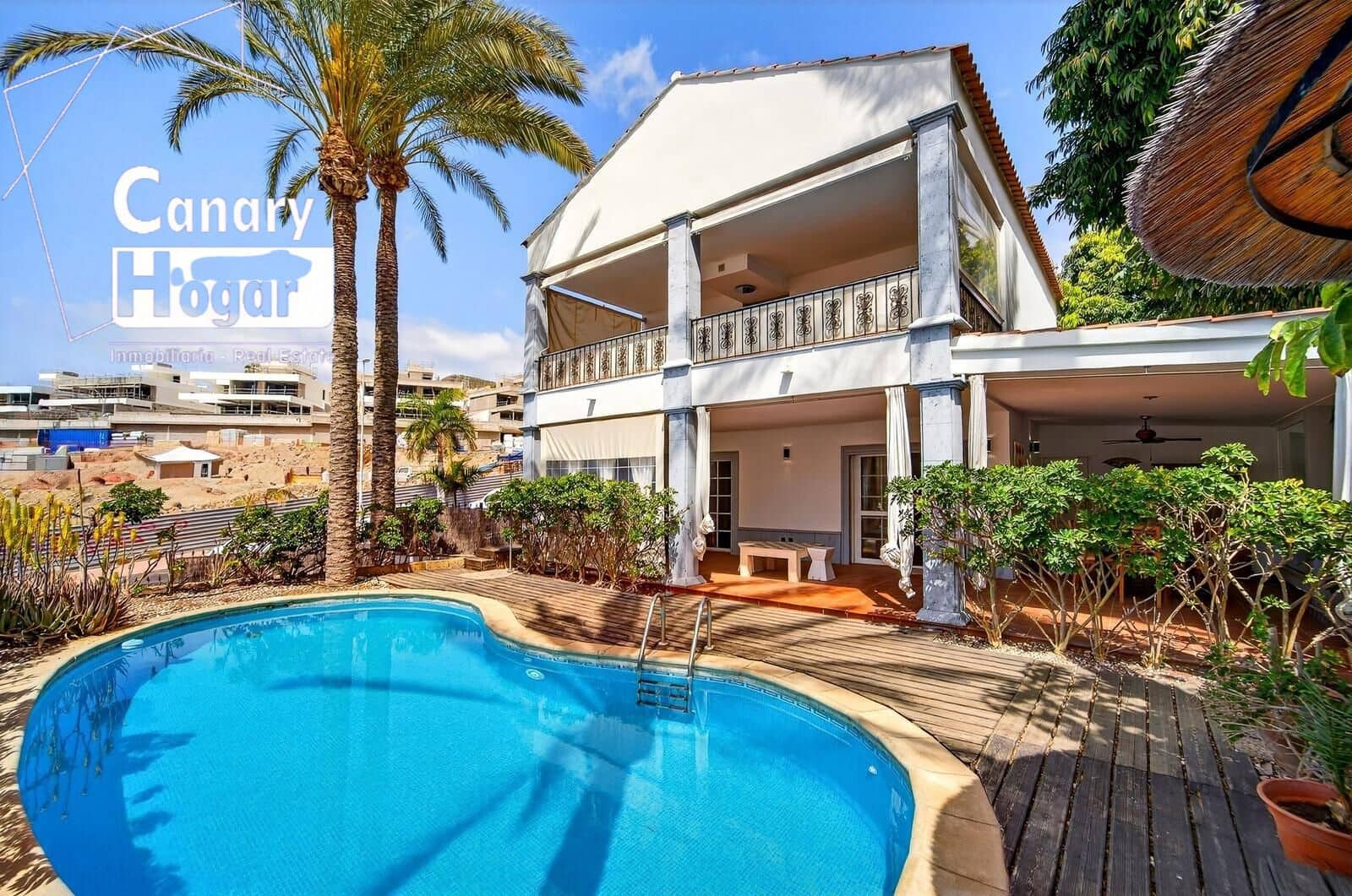5 bedroom Villa for sale in Los Cristianos with pool - € 1,790,000 (Ref: 9704945)