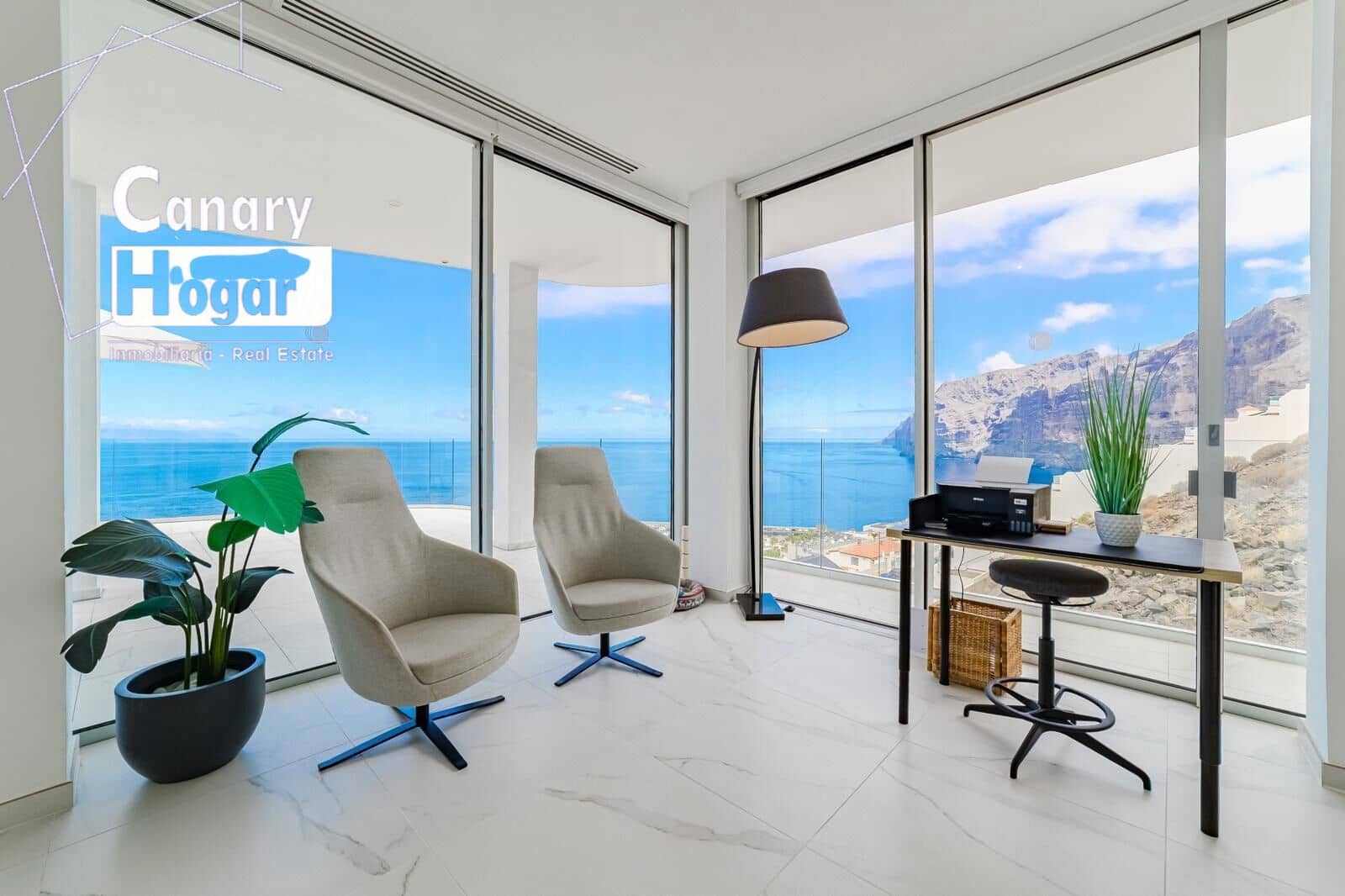 3 bedroom Penthouse for sale in Los Gigantes with pool - € 2,490,000 (Ref: 9712074)
