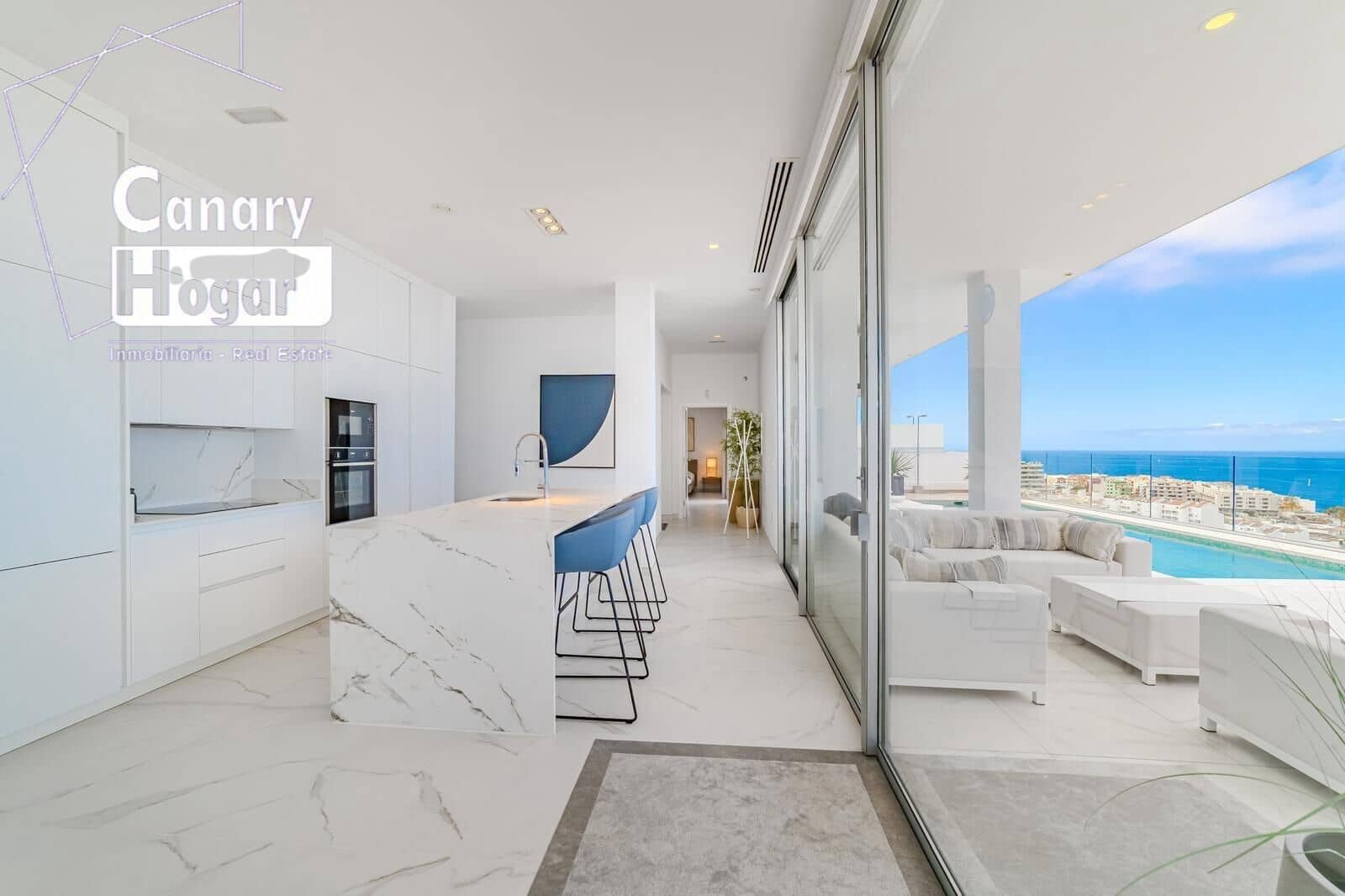 3 bedroom Penthouse for sale in Los Gigantes with pool - € 2,490,000 (Ref: 9712074)