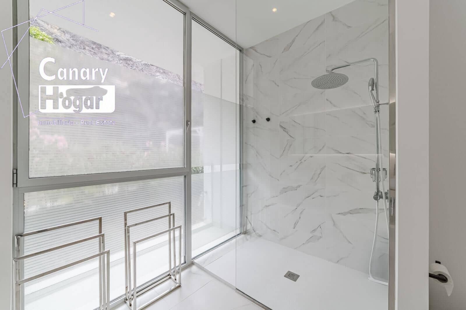 3 bedroom Penthouse for sale in Los Gigantes with pool - € 2,490,000 (Ref: 9712074)