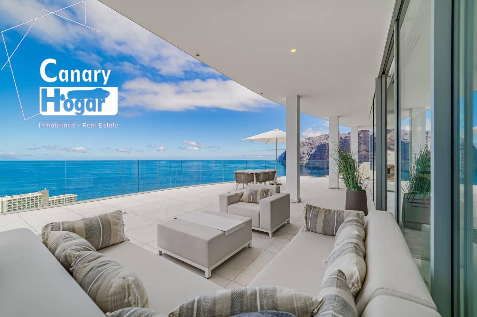 3 bedroom Penthouse for sale in Los Gigantes with pool - € 2,490,000 (Ref: 9712074)