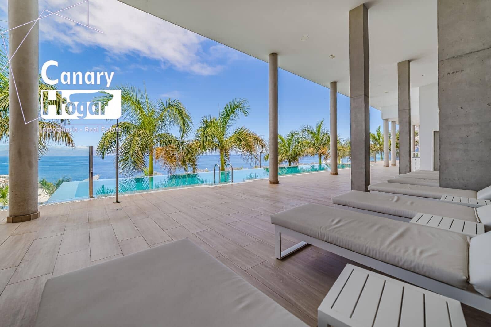 3 bedroom Penthouse for sale in Los Gigantes with pool - € 2,490,000 (Ref: 9712074)