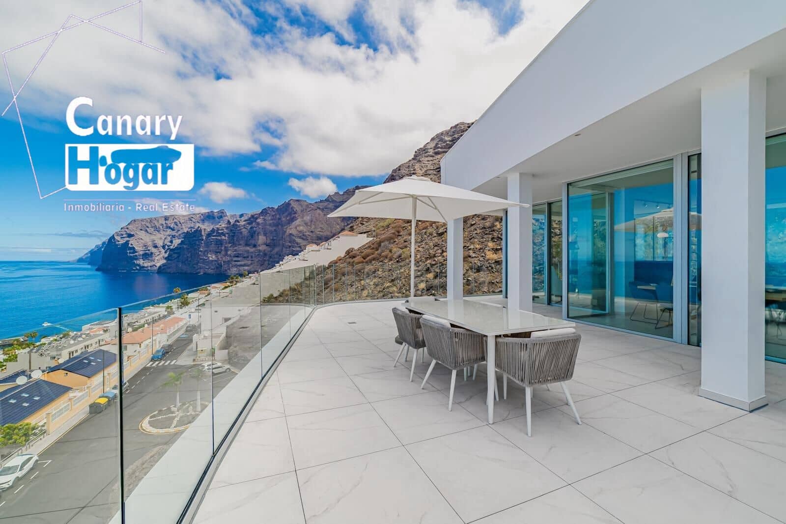 3 bedroom Penthouse for sale in Los Gigantes with pool - € 2,490,000 (Ref: 9712074)