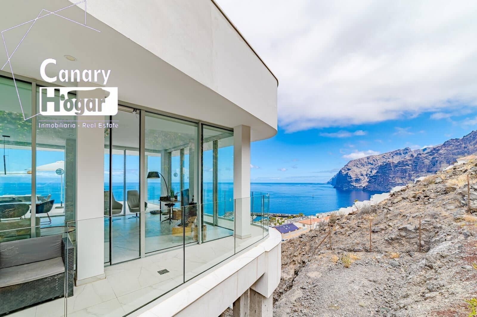 3 bedroom Penthouse for sale in Los Gigantes with pool - € 2,490,000 (Ref: 9712074)