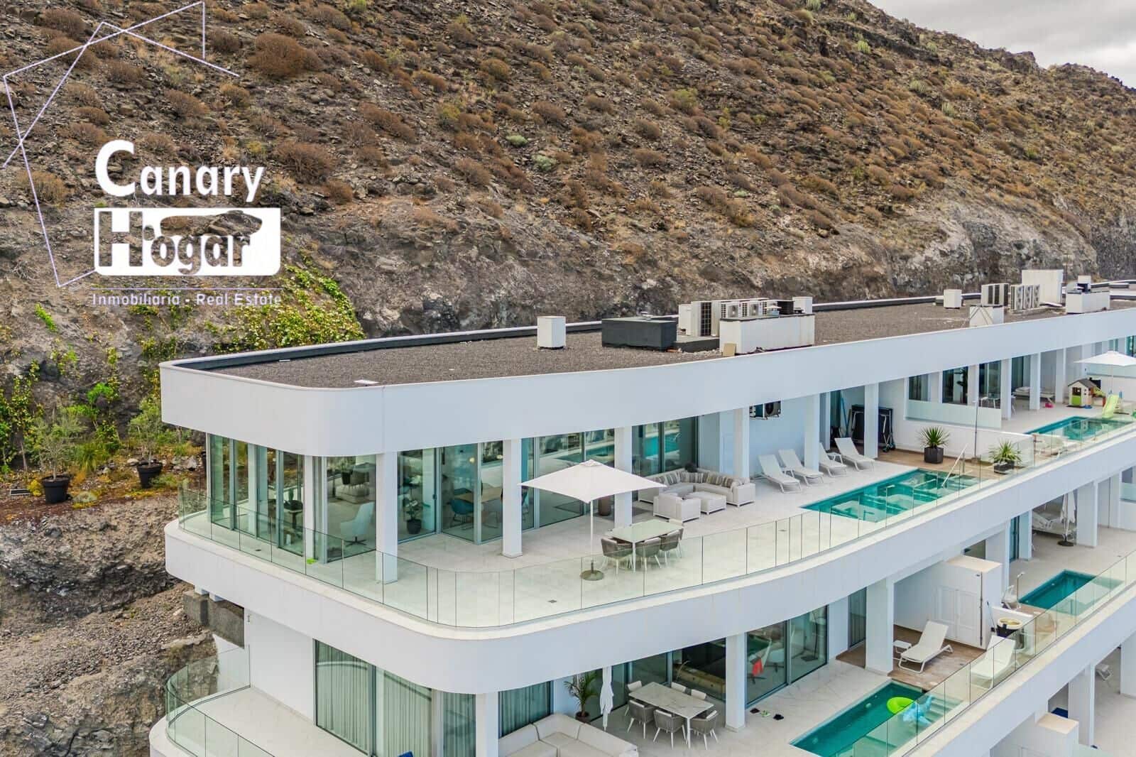 3 bedroom Penthouse for sale in Los Gigantes with pool - € 2,490,000 (Ref: 9712074)