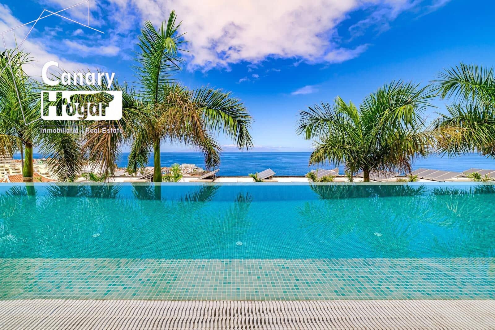 3 bedroom Penthouse for sale in Los Gigantes with pool - € 2,490,000 (Ref: 9712074)