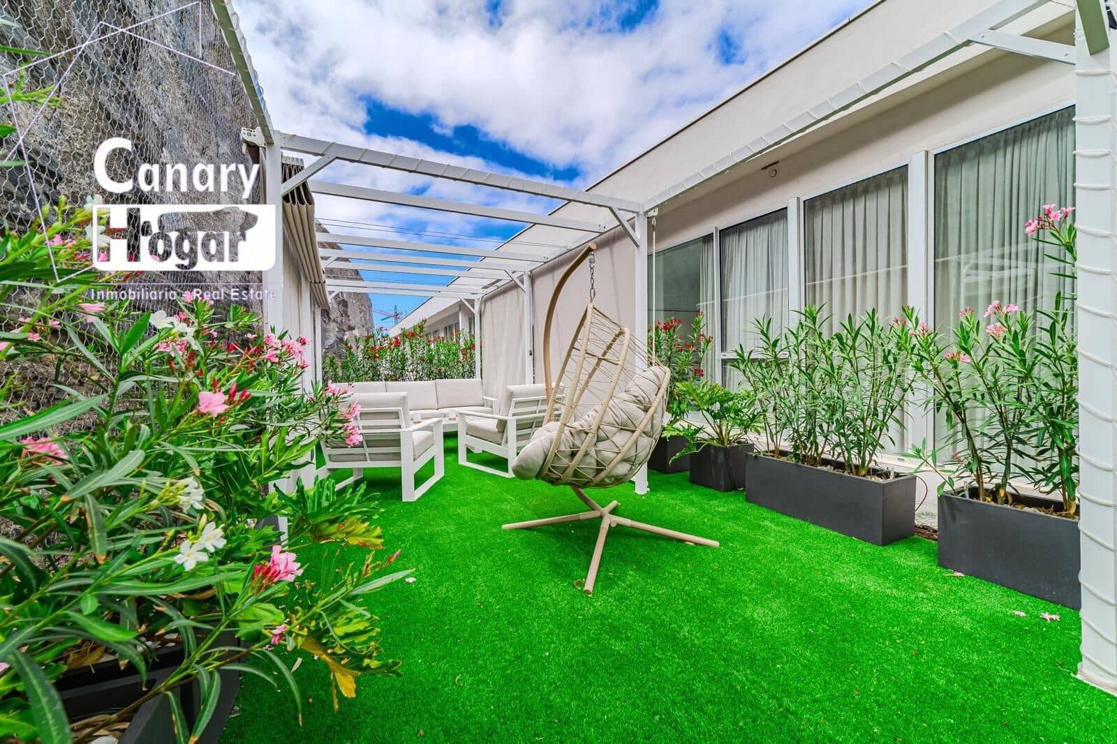 3 bedroom Penthouse for sale in Los Gigantes with pool - € 2,490,000 (Ref: 9712074)