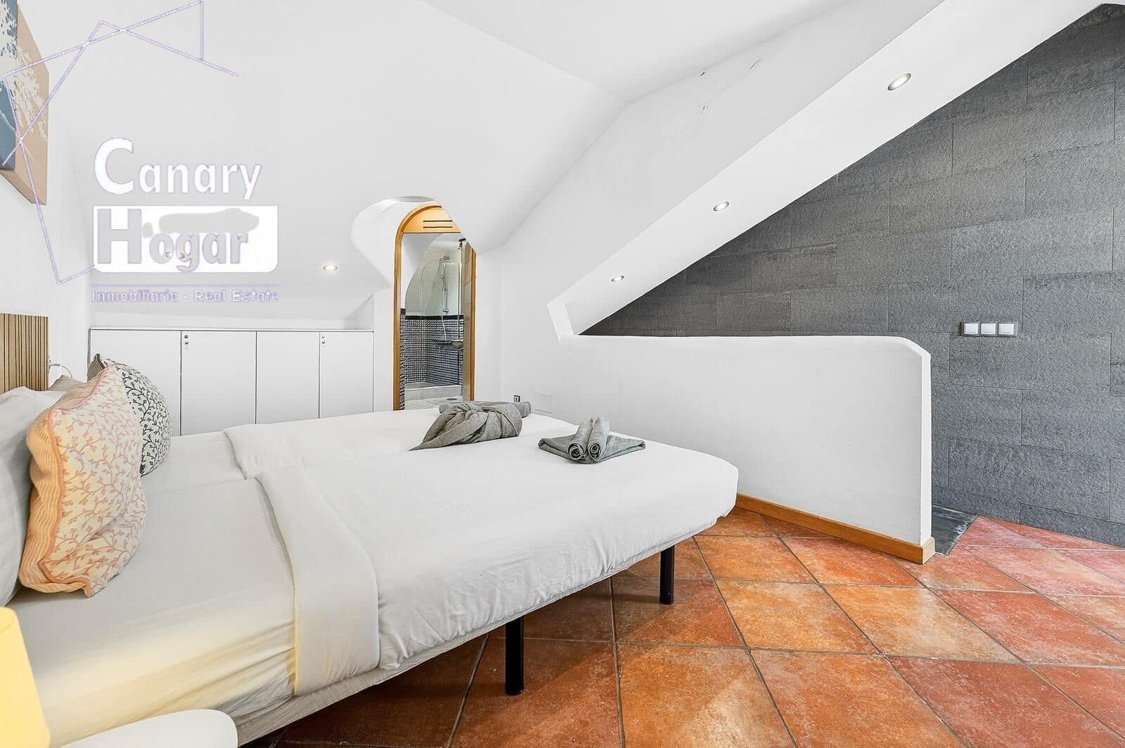 2 bedroom Apartment for sale in Playa Paraiso with pool - € 475,000 (Ref: 9735670)