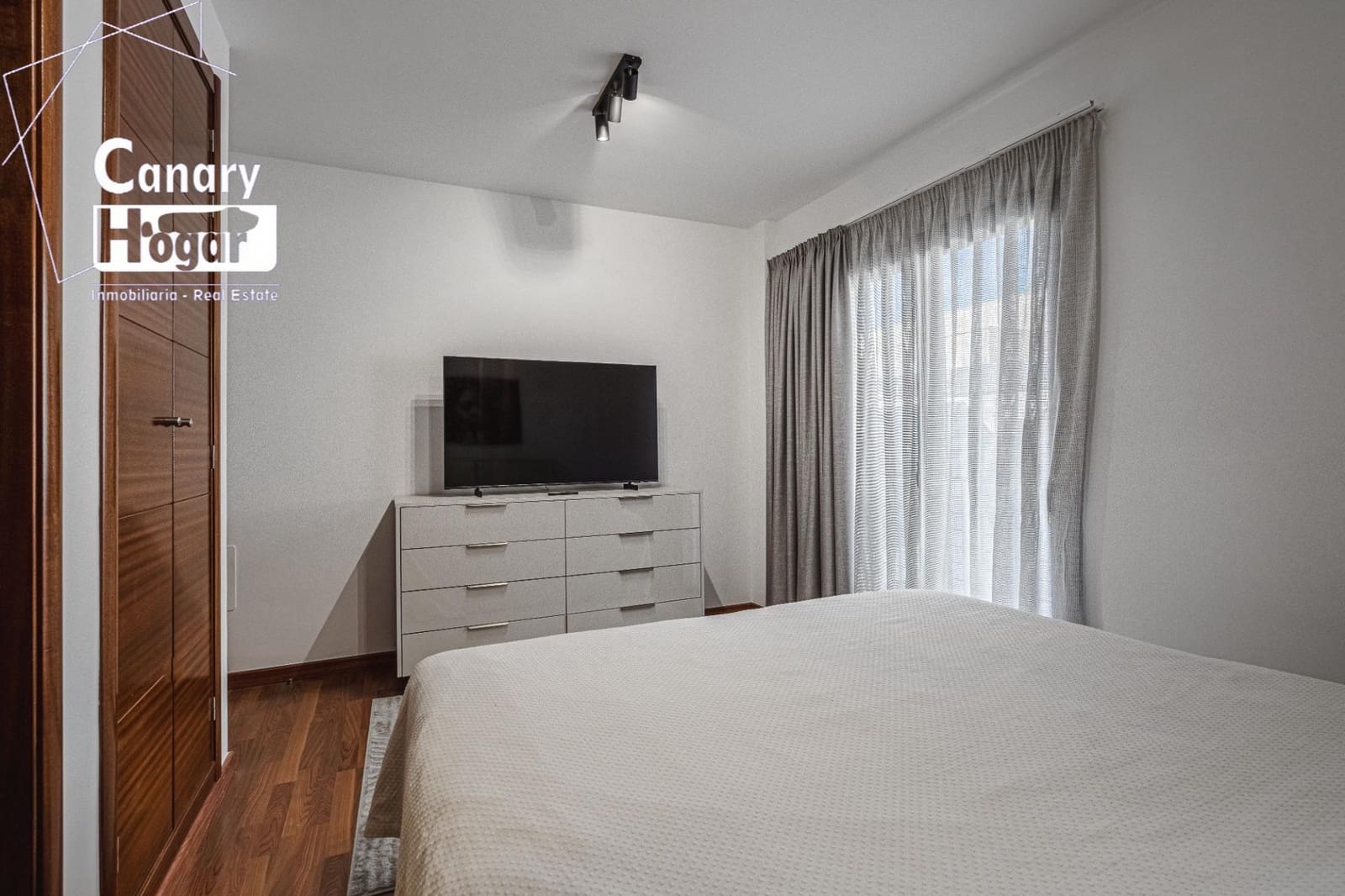 4 soveværelse Villa til salg i Costa Adeje med swimmingpool garage - € 1.795.000 (Ref: 9770725)