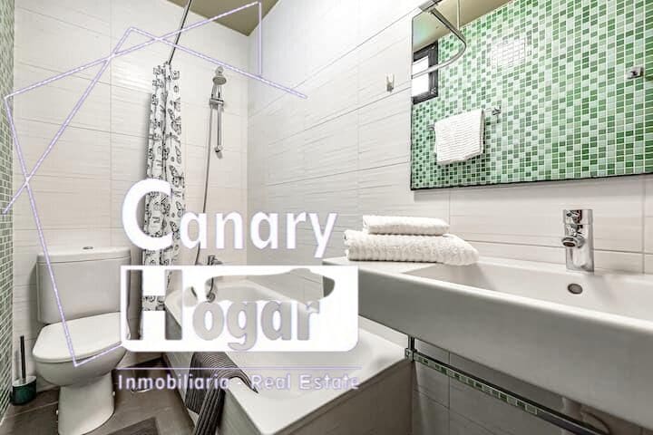 1 bedroom Apartment for sale in Los Cristianos with pool - € 235,000 (Ref: 9773172)