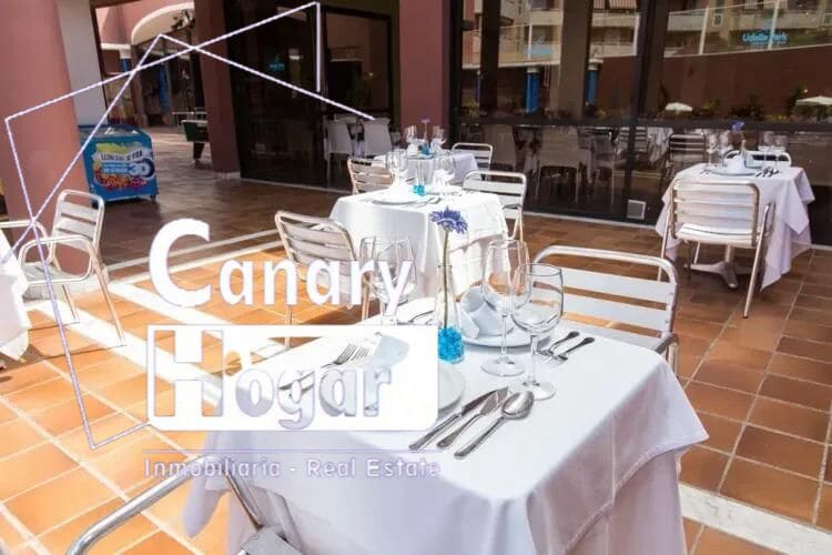 1 bedroom Apartment for sale in Los Cristianos with pool - € 235,000 (Ref: 9773172)