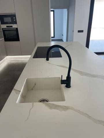 4 Zimmer Villa zu verkaufen in Roque del Conde, Adeje mit Pool Garage - 1.950.000 € (Ref: 9780681)