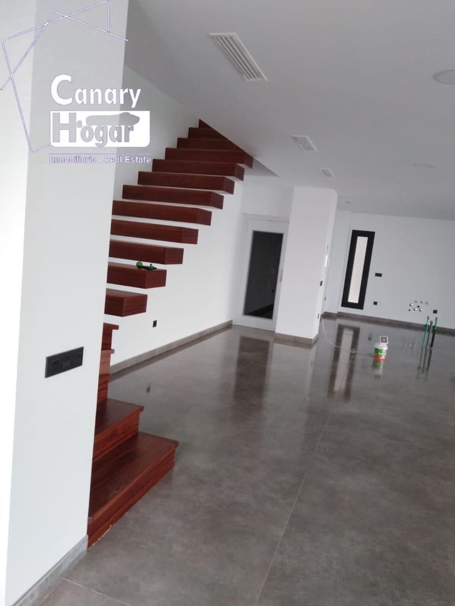 4 makuuhuone Huvila myytävänä paikassa Roque del Conde mukana uima-altaan 
autotalli - 1 950 000 € (Ref: 9780681)