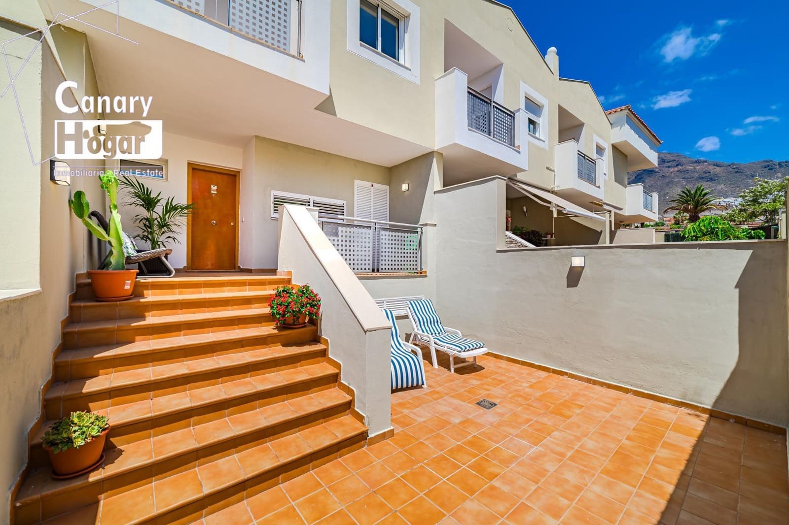 4 bedroom Villa for rent in El Madronal with pool garage - € 3,000 (Ref: 9788497)