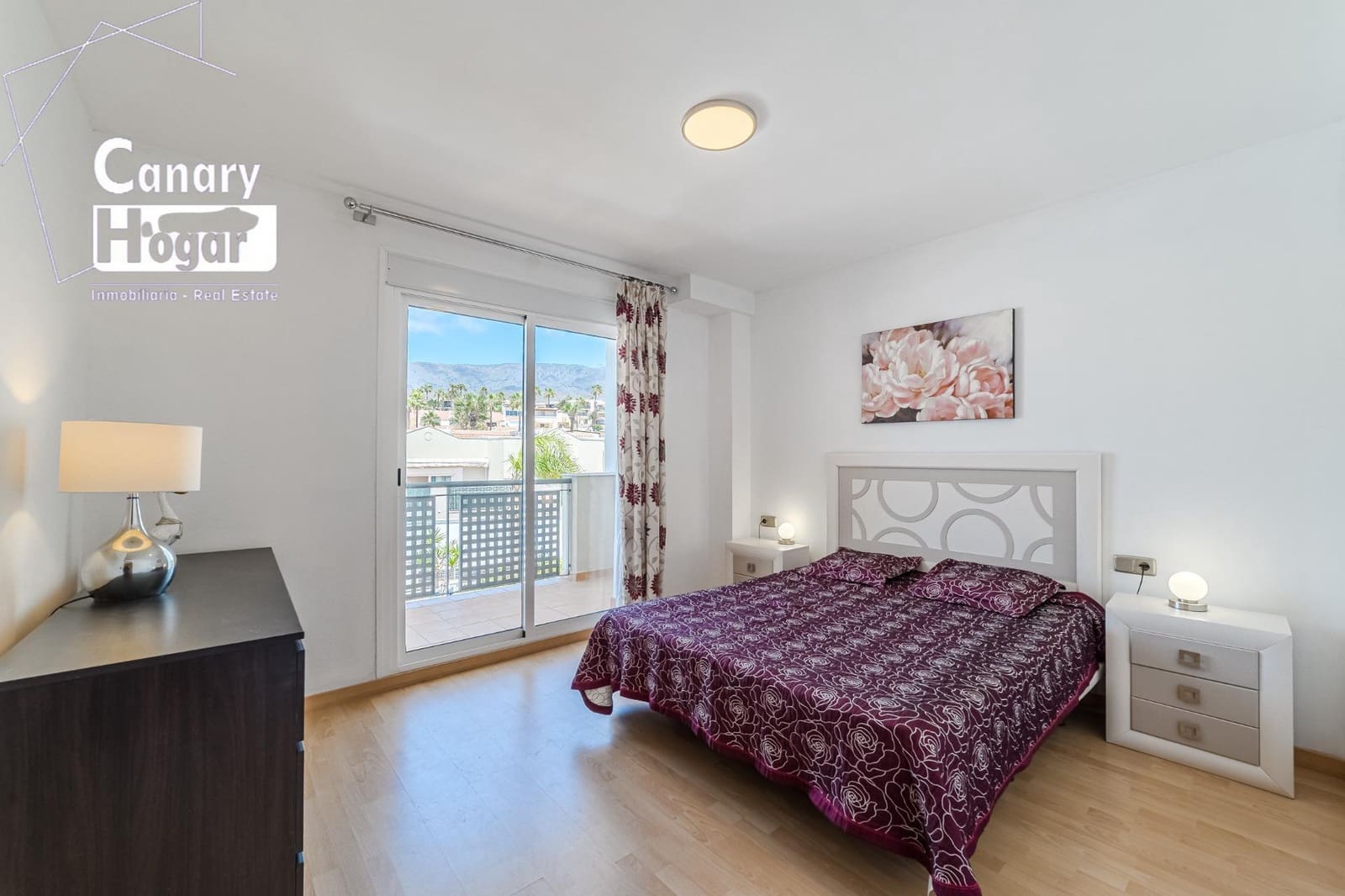 4 bedroom Villa for rent in El Madronal with pool garage - € 3,000 (Ref: 9788497)