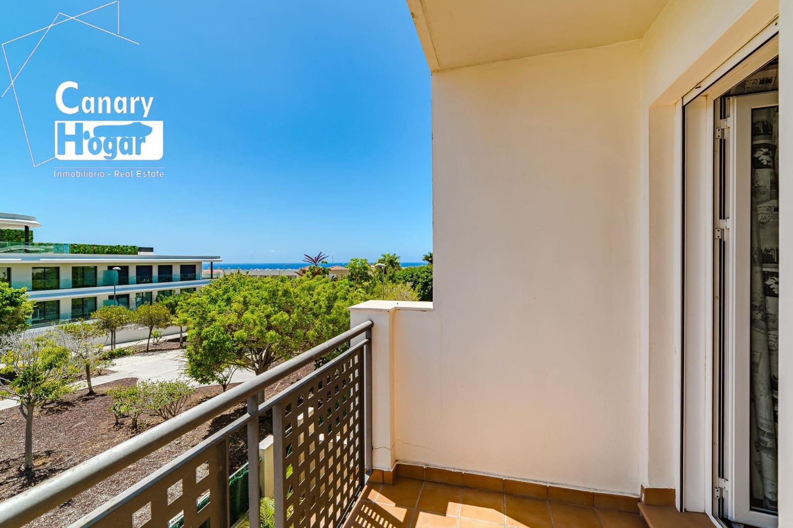 4 bedroom Villa for rent in El Madronal with pool garage - € 3,000 (Ref: 9788497)