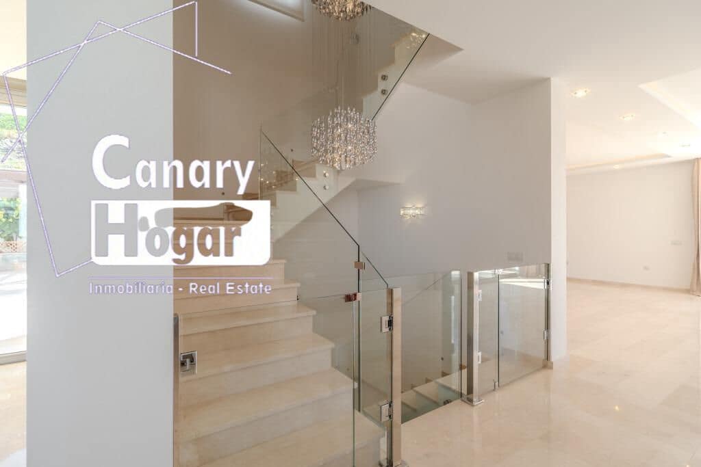 5 soveværelse Villa til salg i Costa Adeje med swimmingpool garage - € 2.100.000 (Ref: 9791151)