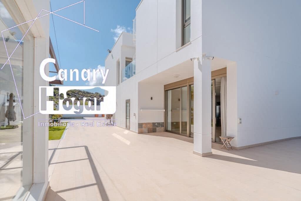 5 soveværelse Villa til salg i Costa Adeje med swimmingpool garage - € 2.100.000 (Ref: 9791151)