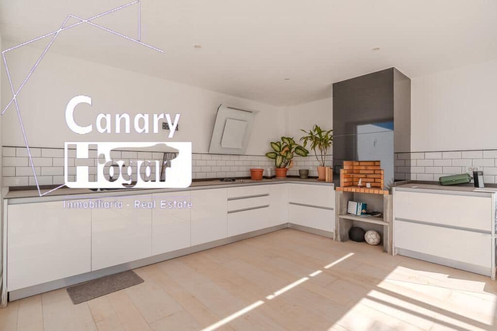 5 soveværelse Villa til salg i Costa Adeje med swimmingpool garage - € 2.100.000 (Ref: 9791151)