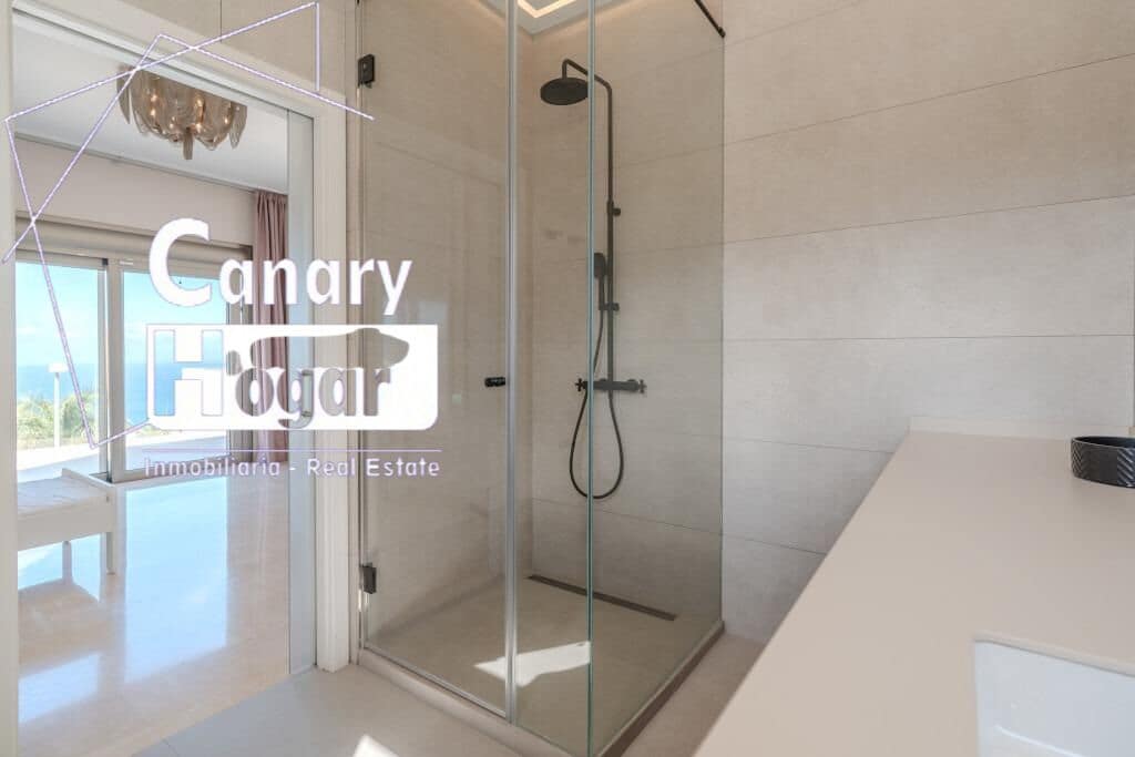 5 soveværelse Villa til salg i Costa Adeje med swimmingpool garage - € 2.100.000 (Ref: 9791151)