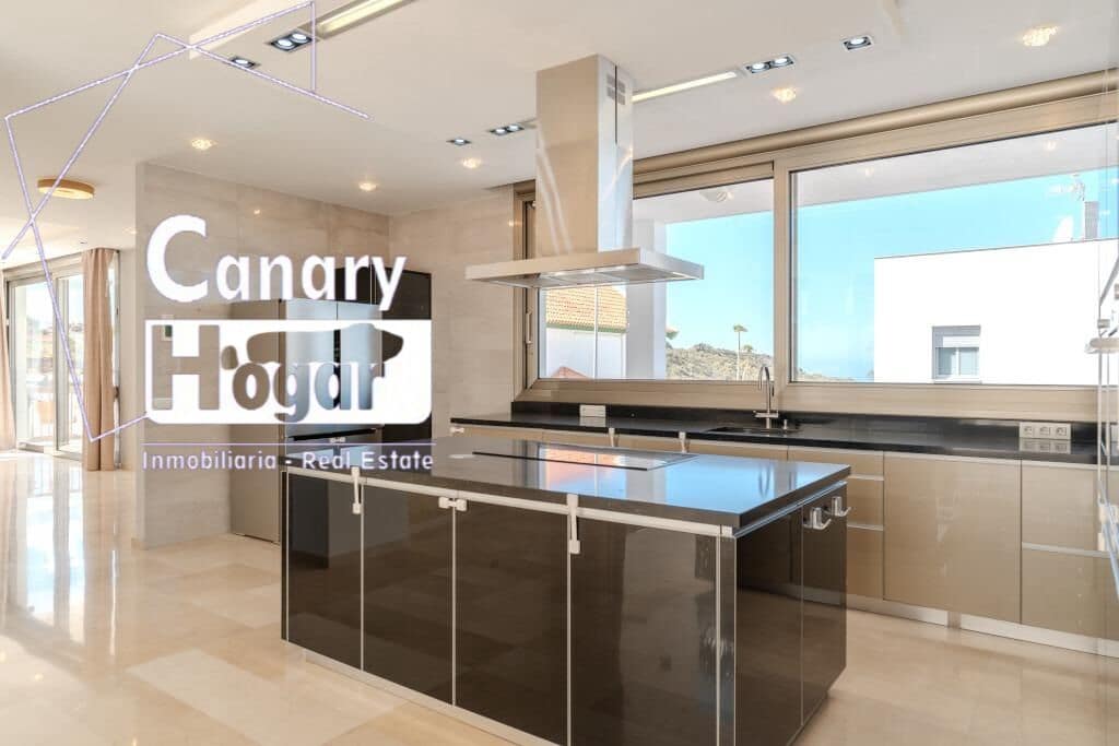 5 soveværelse Villa til salg i Costa Adeje med swimmingpool garage - € 2.100.000 (Ref: 9791151)