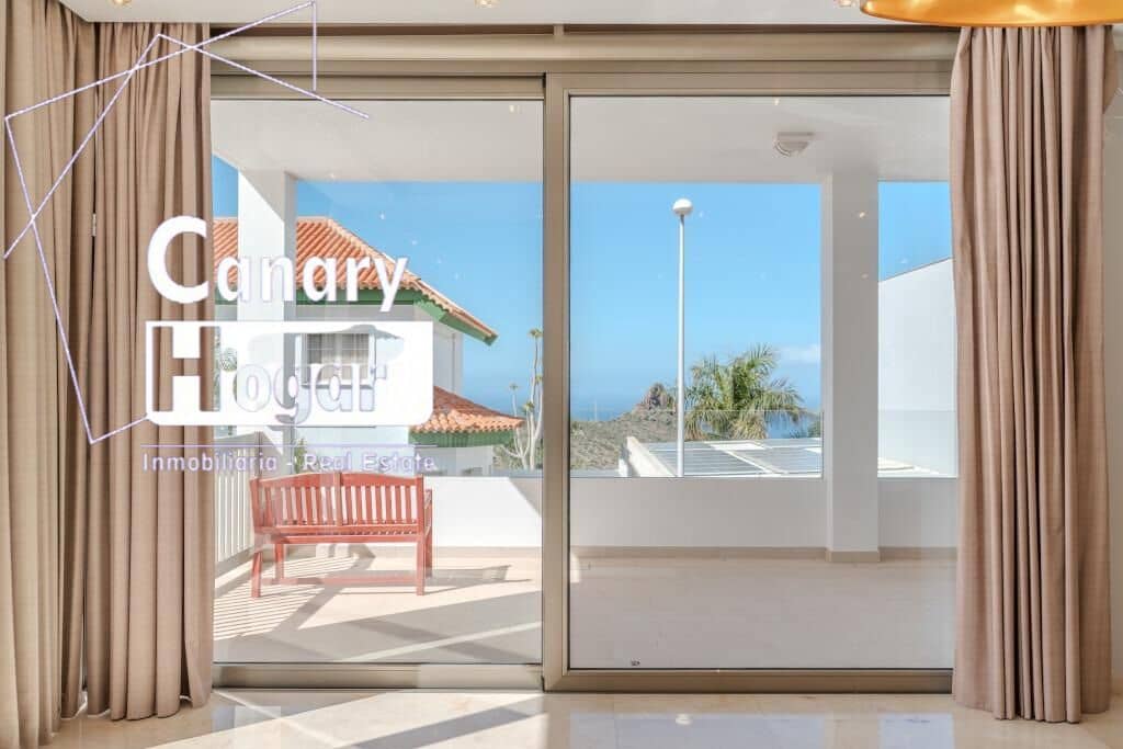 5 soveværelse Villa til salg i Costa Adeje med swimmingpool garage - € 2.100.000 (Ref: 9791151)
