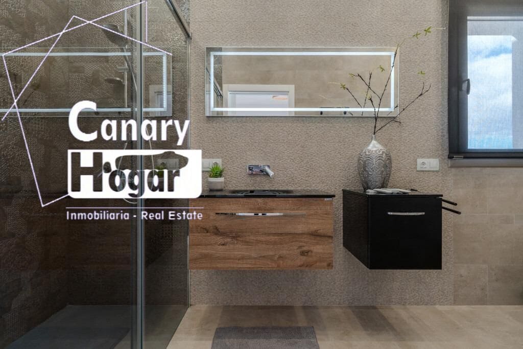 5 soveværelse Villa til salg i Costa Adeje med swimmingpool garage - € 2.100.000 (Ref: 9791151)