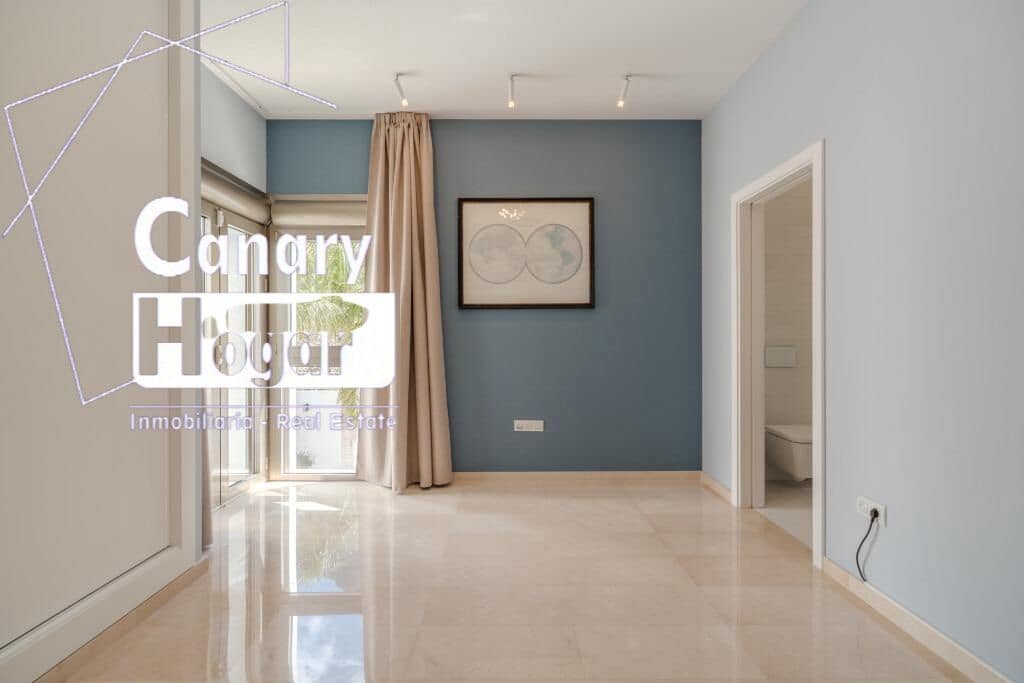 5 soveværelse Villa til salg i Costa Adeje med swimmingpool garage - € 2.100.000 (Ref: 9791151)