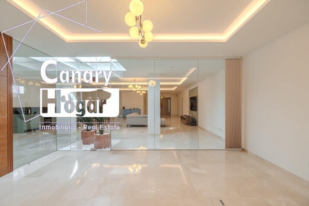 5 soveværelse Villa til salg i Costa Adeje med swimmingpool garage - € 2.100.000 (Ref: 9791151)