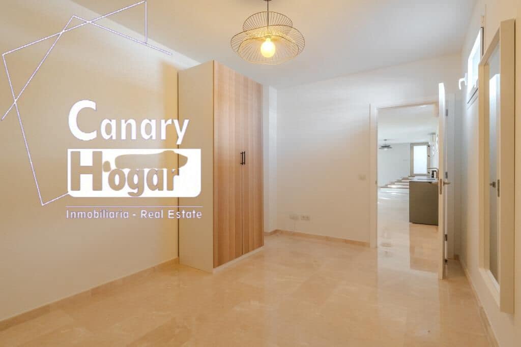 5 soveværelse Villa til salg i Costa Adeje med swimmingpool garage - € 2.100.000 (Ref: 9791151)