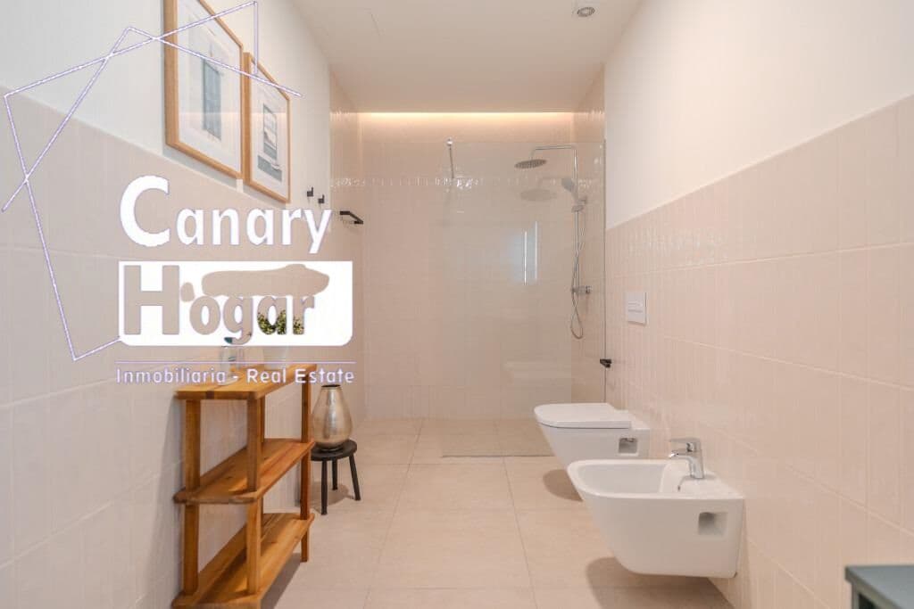 5 soveværelse Villa til salg i Costa Adeje med swimmingpool garage - € 2.100.000 (Ref: 9791151)