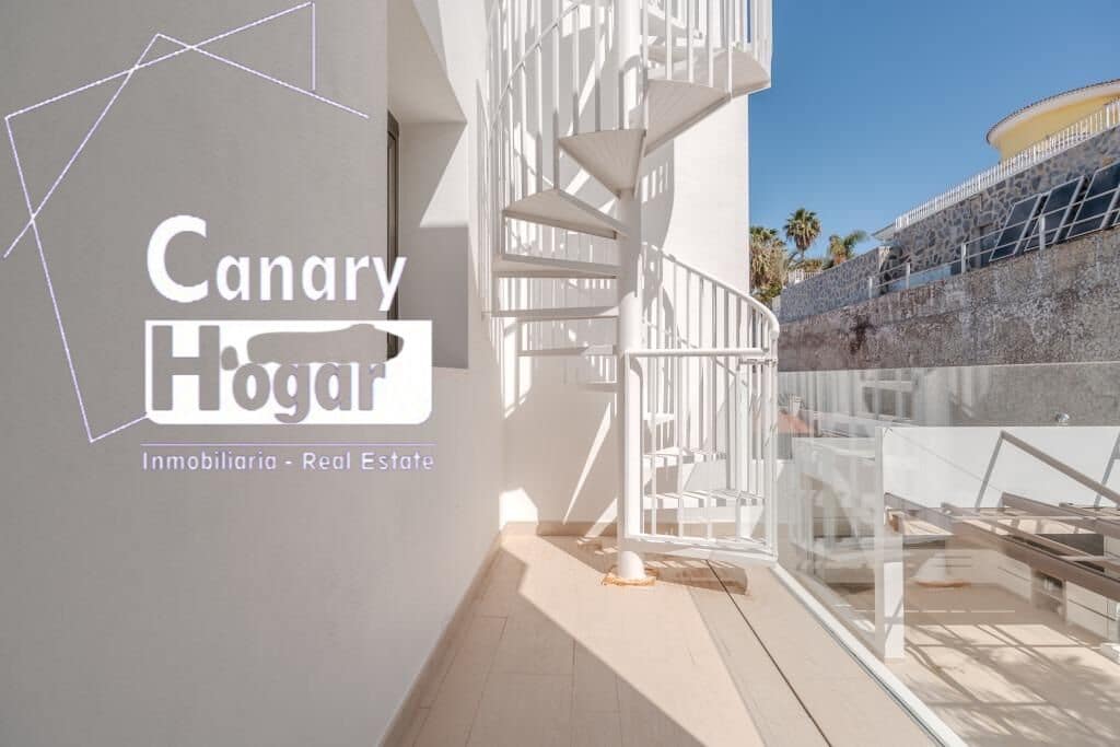 5 soveværelse Villa til salg i Costa Adeje med swimmingpool garage - € 2.100.000 (Ref: 9791151)