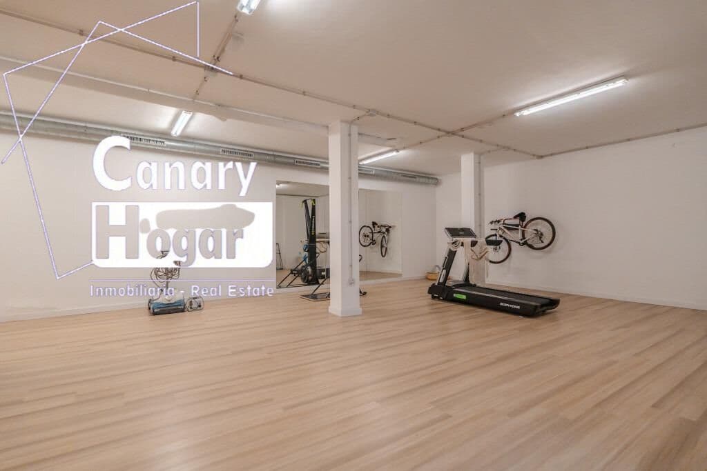 5 soveværelse Villa til salg i Costa Adeje med swimmingpool garage - € 2.100.000 (Ref: 9791151)