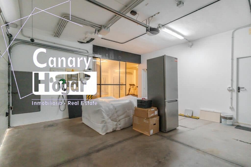 5 soveværelse Villa til salg i Costa Adeje med swimmingpool garage - € 2.100.000 (Ref: 9791151)