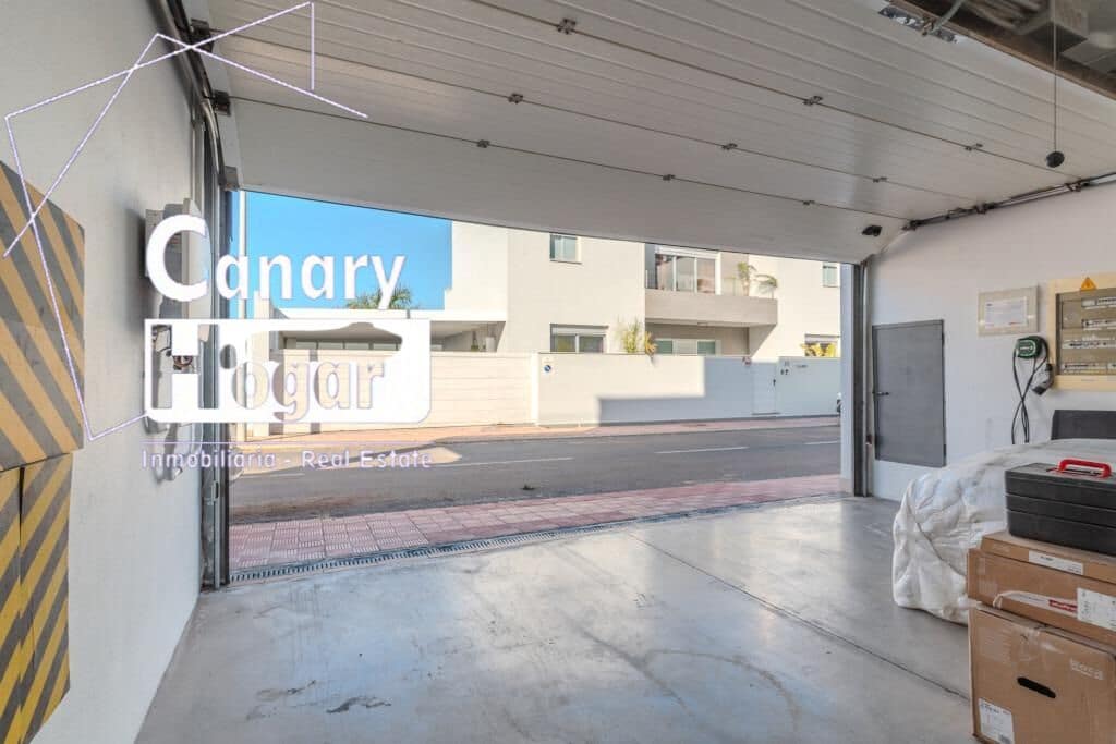 5 soveværelse Villa til salg i Costa Adeje med swimmingpool garage - € 2.100.000 (Ref: 9791151)