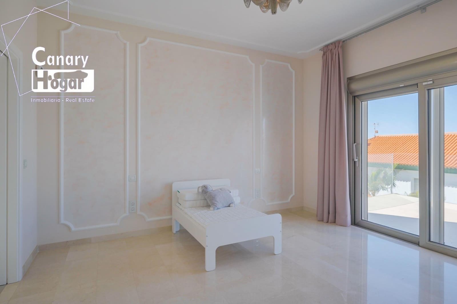 5 soveværelse Villa til salg i Costa Adeje med swimmingpool garage - € 2.100.000 (Ref: 9791151)