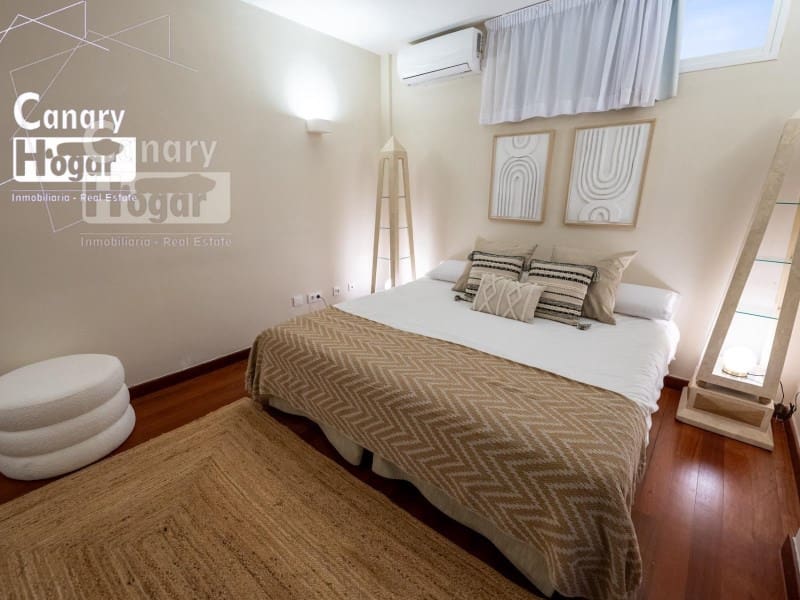 3 bedroom Villa for sale in Costa Adeje with pool garage - € 1,499,000 (Ref: 9834133)