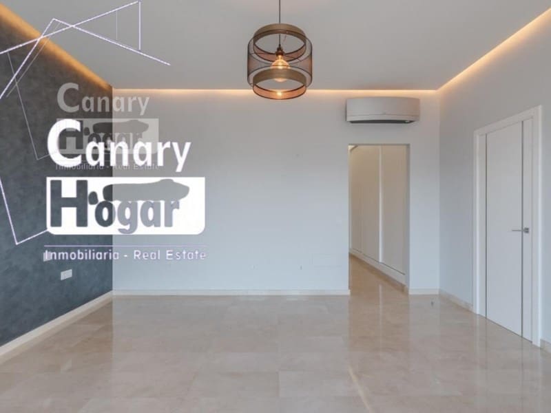 5 bedroom Villa for sale in Costa Adeje with pool garage - € 2,100,000 (Ref: 9834134)