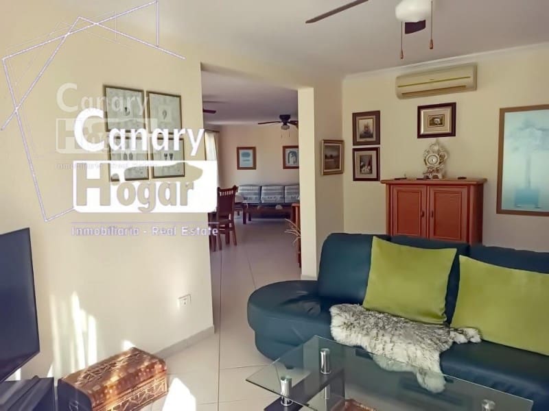 Ático de 2 habitaciones en Los Cristianos en venta con garaje - 750.000 € (Ref: 9834136)
