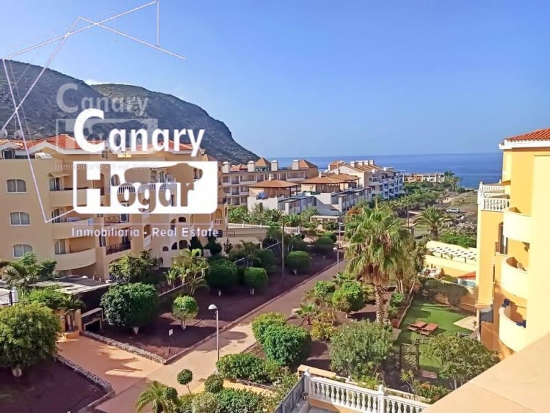 Ático de 2 habitaciones en Los Cristianos en venta con garaje - 750.000 € (Ref: 9834136)