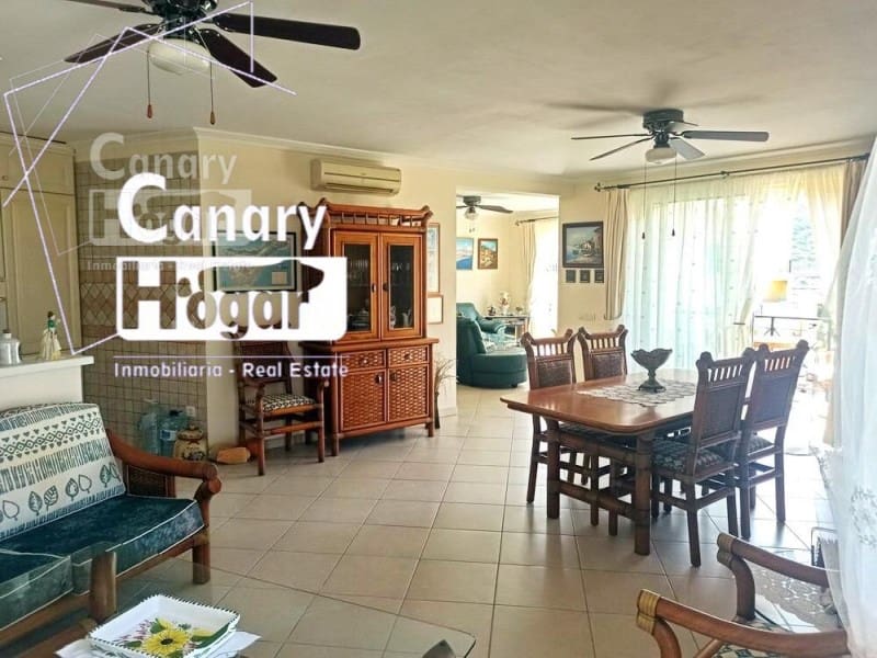 Ático de 2 habitaciones en Los Cristianos en venta con garaje - 750.000 € (Ref: 9834136)