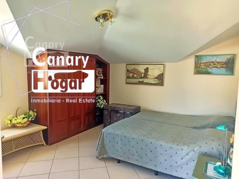 Ático de 2 habitaciones en Los Cristianos en venta con garaje - 750.000 € (Ref: 9834136)